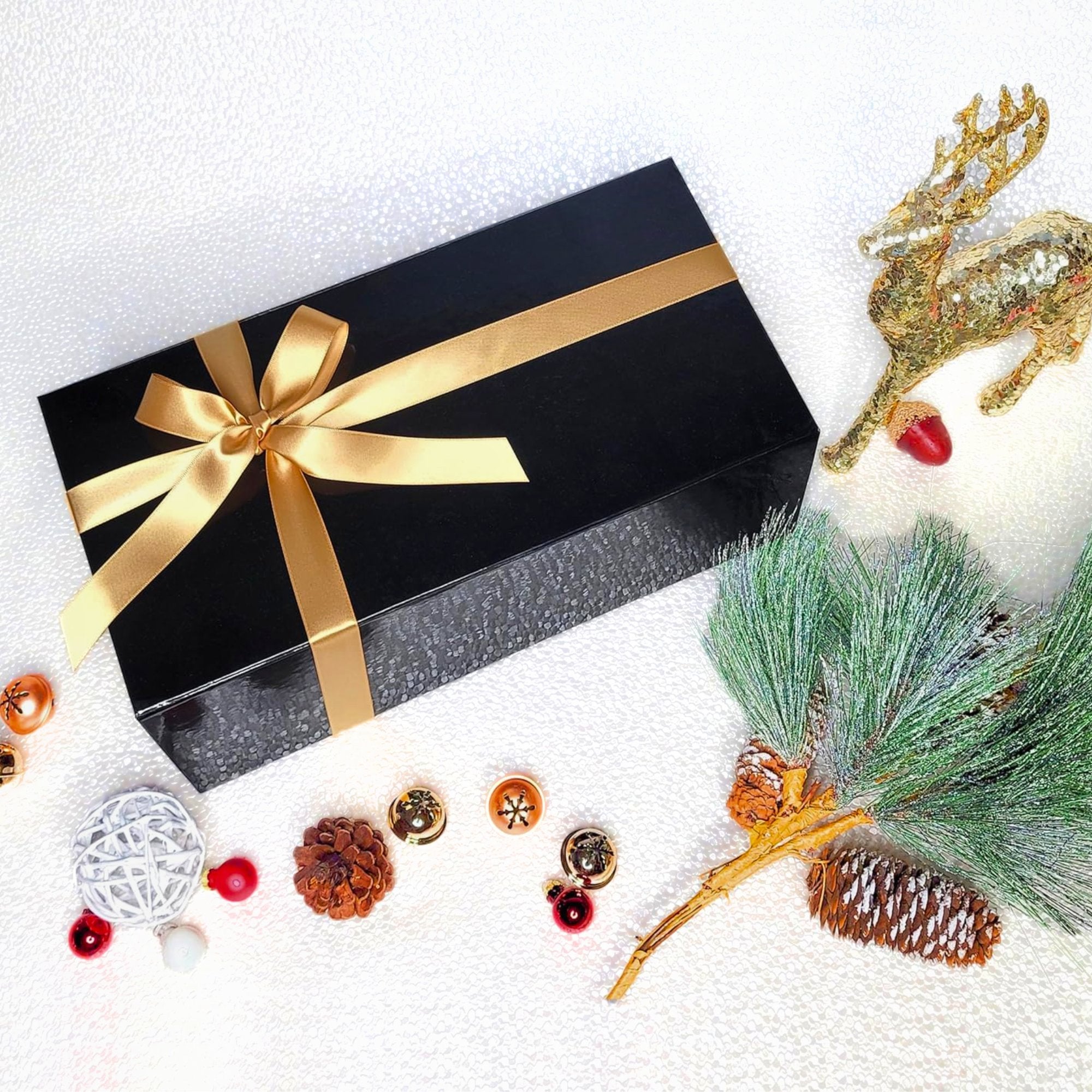 HOLIDAY COLLECTION